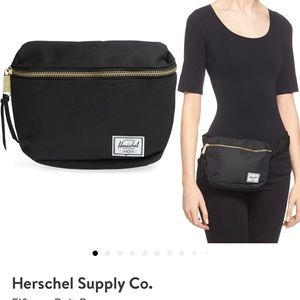 Herschel Fifteen Hip Pack Black EUC